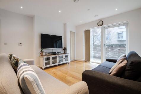 Peartree Way, London, SE10