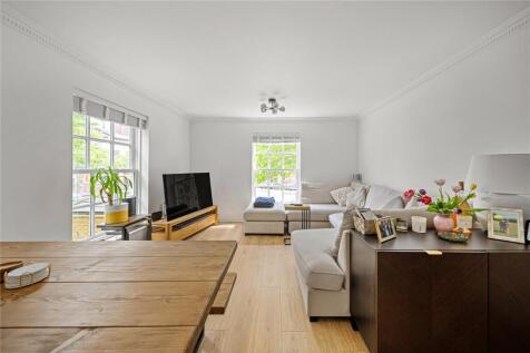 Broomhill Road, Wandsworth, London, SW18