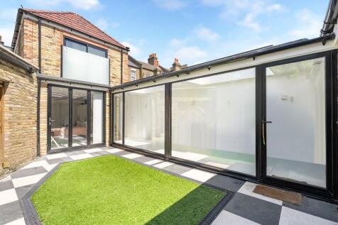 Bickersteth Road, London, SW17