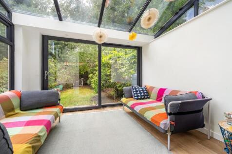 Kingsmead Road, SW2