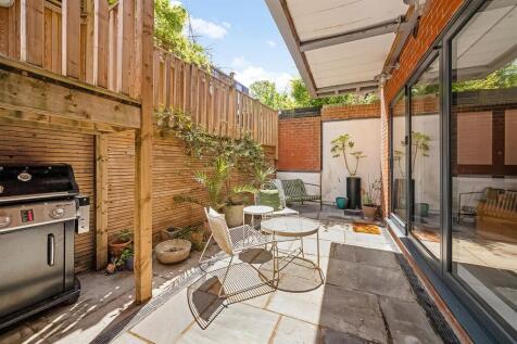 Kinsale Road, London