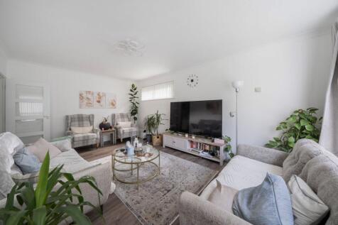 Kent Avenue, Ealing, London, W13