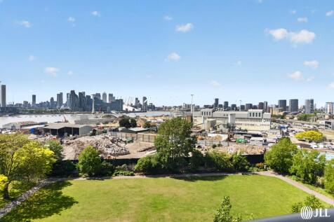 Riverscape Walk London E16