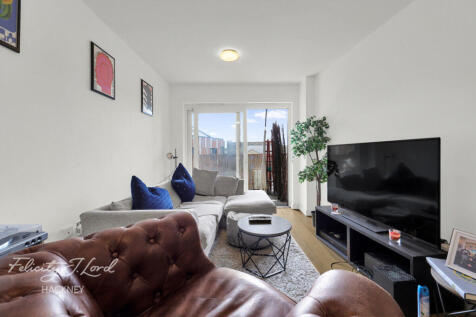 Cresset Road, LONDON E9