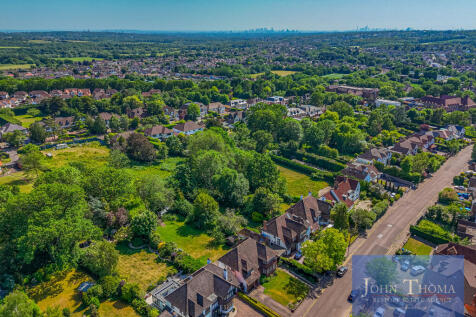 Spareleaze Hill, Loughton