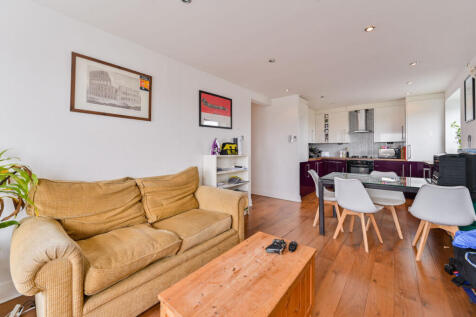 Park South, Battersea, London, SW11