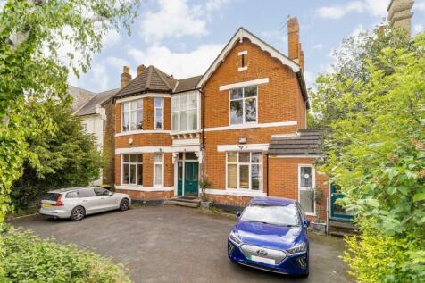 Chatsworth Way, Streatham