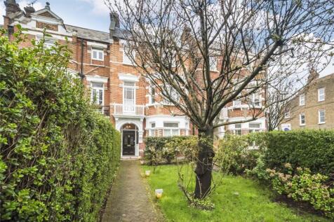 Clapham Common North Side, London, SW4