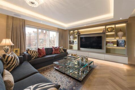 Montrose Court, Knightsbridge, SW7
