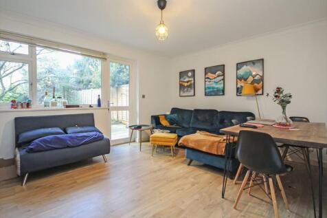 Cumberland Close, St Margarets