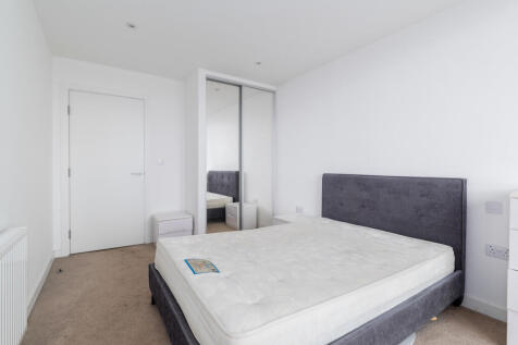 Terry Spinks Place, London, E16